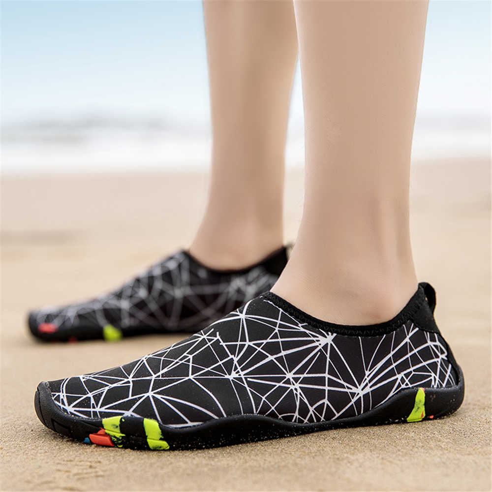 Sandales et pantoufles origina - Men'S Shoes Size 42 In Us avis et prix